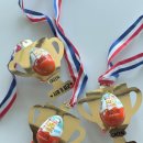 킨더그린어린이집 | 유치원 졸업식 간식선물 추천｜킨더조이 트로피 메달 단체제작 인기템 풀풀프로젝트