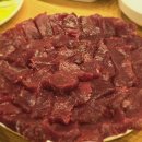 뒷골뭉티기육회 이미지