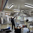 삼화초등학교 | 동해·삼척 급식실 청소 업체 삼화초등학교 급식실 후드·바닥·폴리싱 식당바닥·유리창 청소 완료...