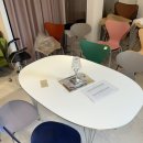 (주)블루앤트 | FRITZ HANSEN 프리츠한센 세븐체어, 앤트체어 / 의자 구입 후기 / 풀티 쇼룸