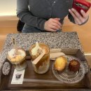 크림시크 명동 아인슈페너 버터떡 카페 후기