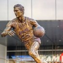 NBA 레전드 플레이어 동상(Statue) 이미지