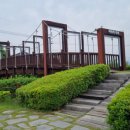 두개의 조각 이미지