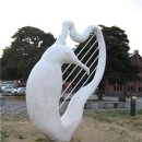 빨간구두 소녀상 이미지