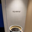 알케미스트 | 싱가포르 카페: 스페셜티 커피 맛집 '알케미스트(Alchemist)' 후기