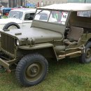 네바퀴자동차 이미지