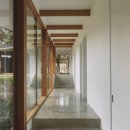 Brown house 이미지