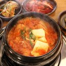 더 김치찌개 이미지