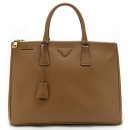 크록스 호피샌들, 협탁,G2정품뷰커버, 명품가방, 구두, 화장품, 포트메리온 드럼머그 6set, 와인잔, 비디오, 화이트좌식테이블, 세븐라이너, 바비브라운쉬머브릭 이미지