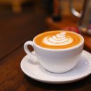 플랫화이트(flat white) 이미지