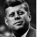 케네디(John F. Kennedy) 중위의 용기(勇氣) 이미지