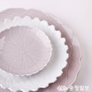 꽃품은도자기