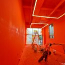 뽑스 | 충청남도 천안시 도장 공사 빌딩 상가 인형 뽑기 체인점 주황색 페인트 시공 견적