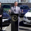 미국 기아·현대 도난 사건으로 17개 주에 자동차 리콜 촉구TikTok 비디오는 드라이버와 USB 케이블만 사용하여 기아 및 현대 모델 이미지
