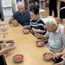 수다경로당 이미지