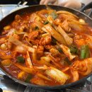 돼지랑찌개랑 - 미추홀구 석바위로 75 | 돼지랑찌개랑