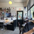 역 카페] 힙한 카페 홍라드 3호점 | 전남친 토스트 현...시그니처 포토존 | 더운 여름날 솔직 후기