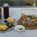 카페꽃이피다 - 경산시 성암로9길 25 | 카페꽃이피다