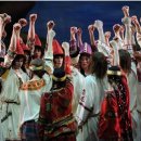 봄의 제전 이미지