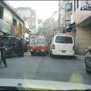 사람들과 자동차 이미지