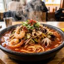 (주)라인에너지청평충전소 | 제대로 볶아낸 불맛의 비밀! 대방동 ‘윤윤 차이나’ 대표 메뉴 조리법과 양파·해산물의 건강 효능