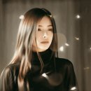 응시하는 아름다운 여인 (Andrea Bocelli - Mai Piu Cosi Lontano) 이미지