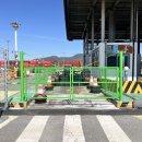 (주)생명산업 | [광양 휀스] 광양항 허치슨 포트 대형 추레라 차도 진입 차단 안전 메쉬휀스 H1.2 및 대문·외문 정밀...