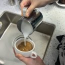 한국실용아트버닝협회 | 수원라떼아트학원 취미를 넘어, 전문 바리스타의 꿈을 향해!