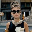 티파니에서 아침을 이미지