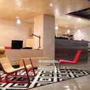 스몰 하우스 빅도어 이미지