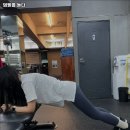 덤벨을들다 이미지