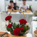 사람사랑양천자립생활센터 | [서울발달장애사회적응지원센터] 플로리스트직업체험, 어버이날 선물, 카네이션꽃바구니출