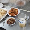 청량리 노포식당 이모네잔치국수에서 두부김치와 소맥한잔 먹고 온 후기