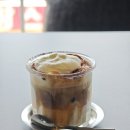 범계 카페 일르 후기 | 편안한 소파 좌석이 매력적인 범계 감성카페