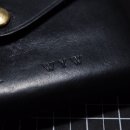 하얀Leather