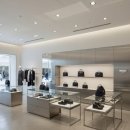 WESTZONE | "가격은 얼마나 저렴할까?" 일본 고텐바 아울렛 프라다의 평균 할인율(40%~50%)과 한국 백화점 가격...