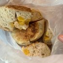 베이커리 오월의종 | 영등포 타임스퀘어 대형 베이커리 카페 메뉴, 빵 추천 : 베이커리오월의종