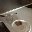 M&S(엠엔에스) | [6th_싱가포르: 요거트 후기] M&amp;S 딸기요거트 한 병 🍓ㅣ만다린 기념일 초콜릿 오픈💗