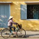 강가의 작은도시 이미지