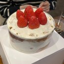 신촌케이크, 서울 생화케이크 맛집으로 추천하는 신촌 헤이진의 빅토리아 케이크