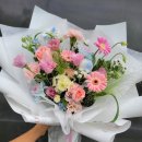 UR(오산시)-[문헌공로]-상-1 | 오산 꽃집 #925 [온 우주의 행운이 너에게] 연주회 발표회 전시회 시상식 공연 축하 꽃다발 추천