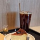 상봉로 134 (2) | 투썸플레이스 신메뉴 고르곤졸라 바스크 치즈케이크 후기 꿀을 곁들인