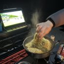 푸른바다와 캠핑 이미지