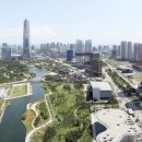 국제업무지구역2번출구 앞 이미지