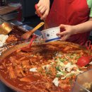 [맛집] 부산 깡통시장, 맛집 파헤치기 (요 두군데는 필수이실게요+젤리킹에서 스쿱 캔디 get 꼭.)