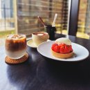 동심이네오늘일층집 | 김포 석모리 카페 일층 groundfloor 딸기타르트 찐후기 숲속 감성 대형카페 디저트 맛집 후기