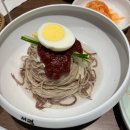 [서령, 회현 맛집] 웨이팅 없는 후기 : 들기름 메밀면, 항정제육 보쌈 + 어르신 함께 좋은 식당