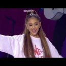 Miley Cyrus, Ariana Grande/Don't Dream It's Over(그게 끝났다고 꿈꾸지 마) 이미지
