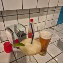 친구랑 만나면 카톡이 가득. 이미지