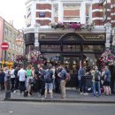 서있는 사람 이미지